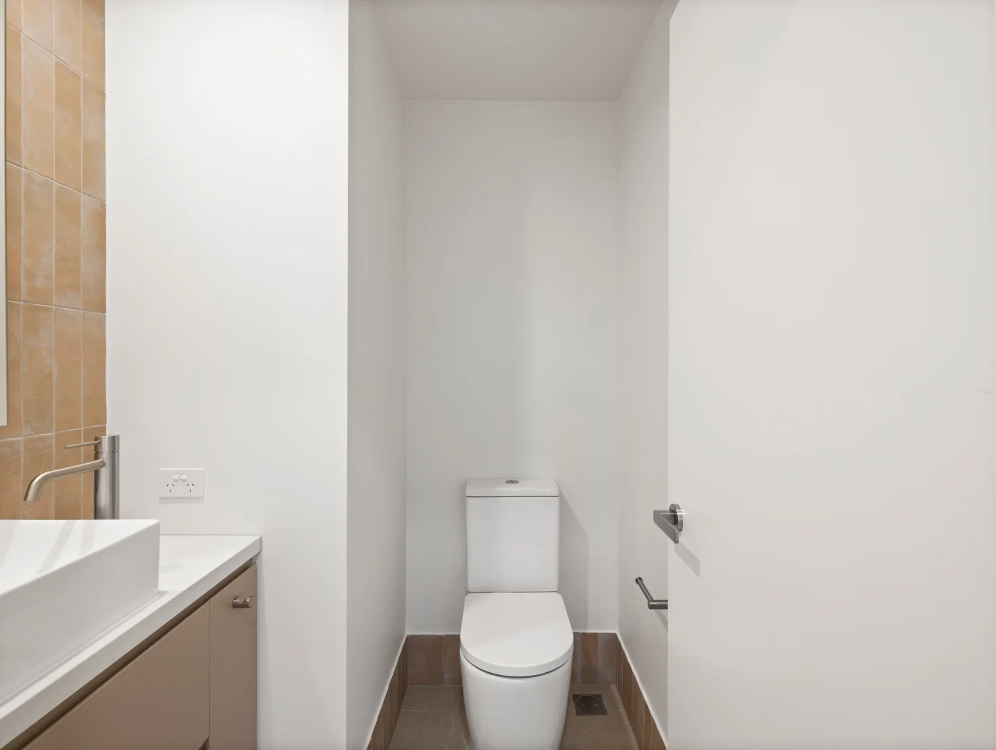 Additional image 22 of 701/16-20 Woodcliffe Crescent, Woody Point QLD 4019