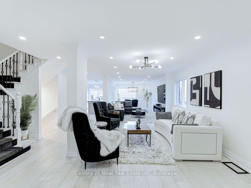 Additional image 5 of 2094 Redstone Crescent, Oakville, ON, L6M 5B1
