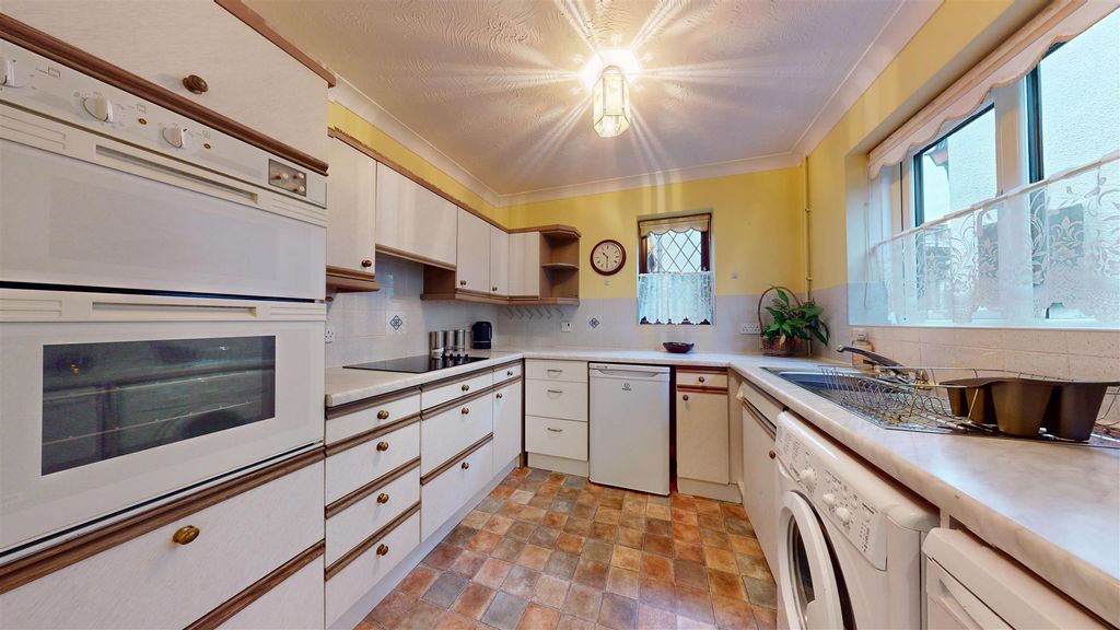 Additional image 2 of 1 bed property for saleStanley Court, Midsomer Norton, Radstock BA3