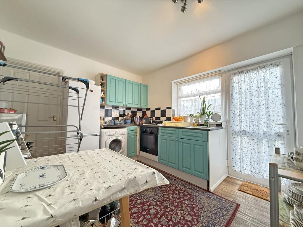 Additional image 6 of 2 bed flat for saleCromwell Road, St Judes PL4