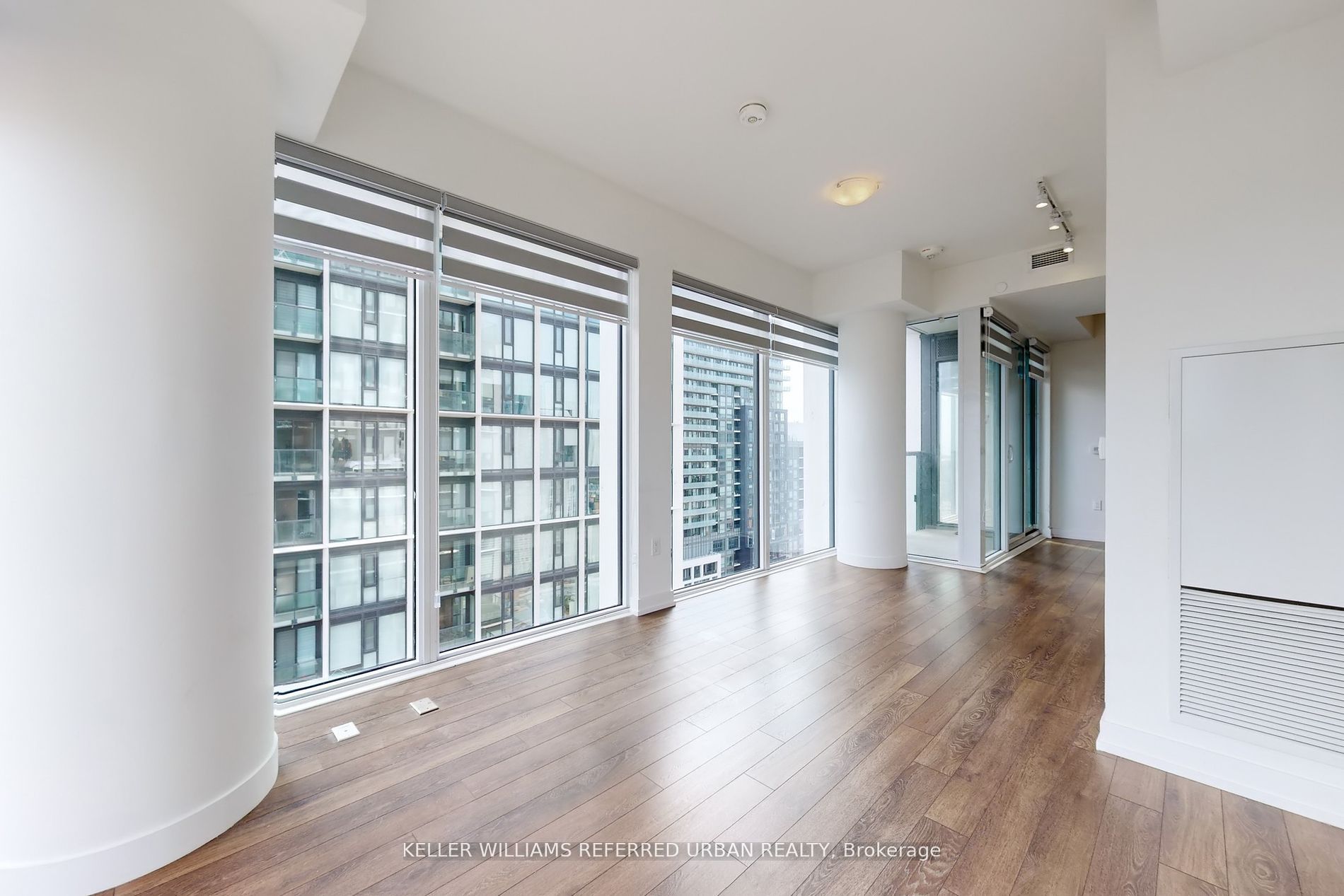 Additional image 5 of 1908-158 Front Street E, Toronto, ON, M5A 0K9