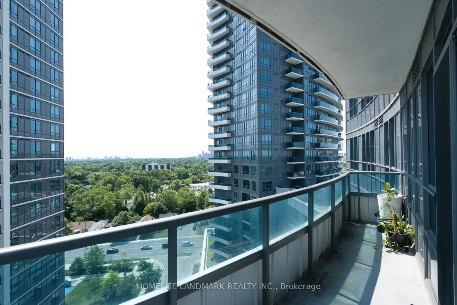 Additional image 19 of 7171 Yonge Street 1201