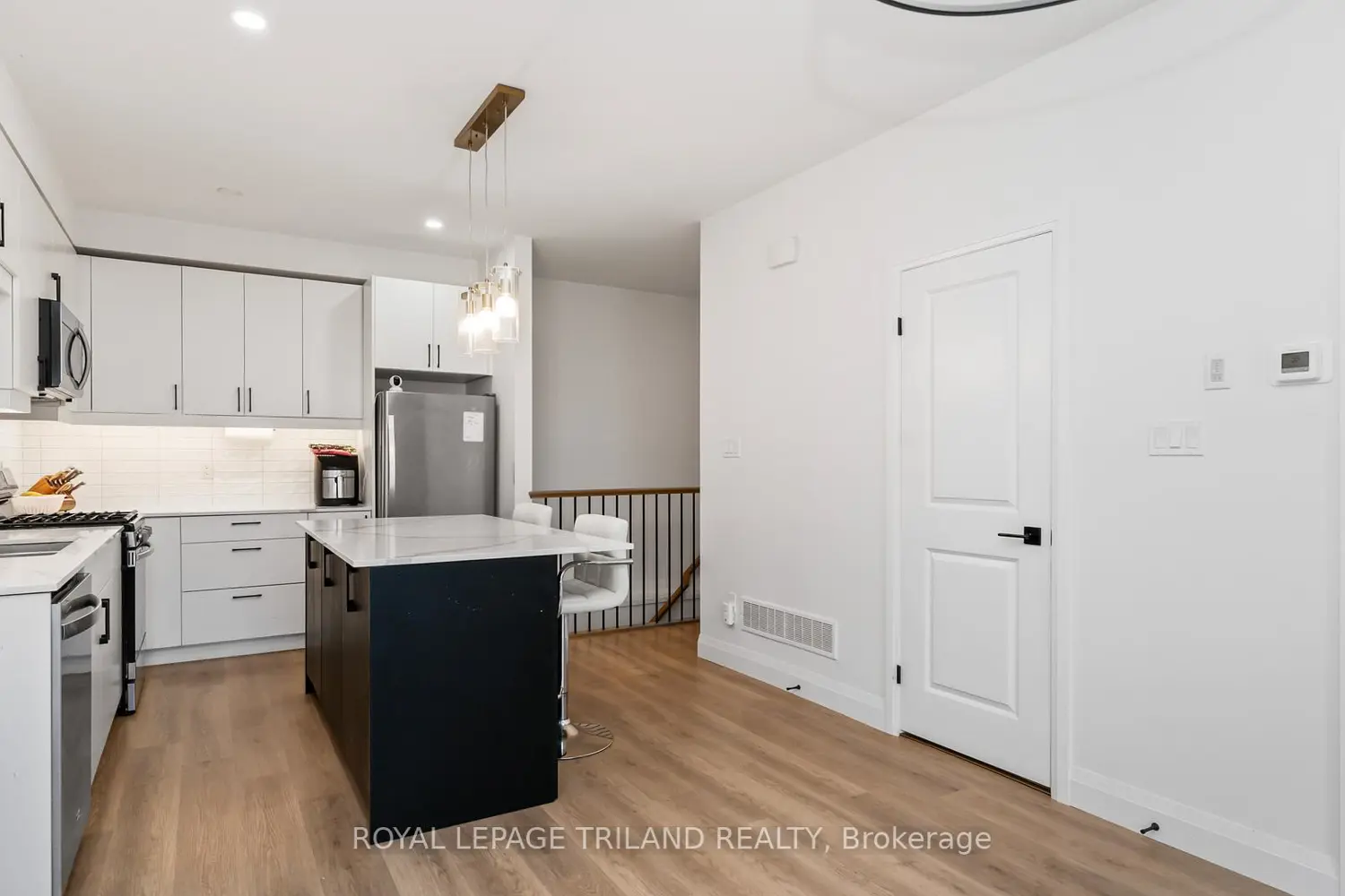 Additional image 5 of 3900 Savoy Street 129