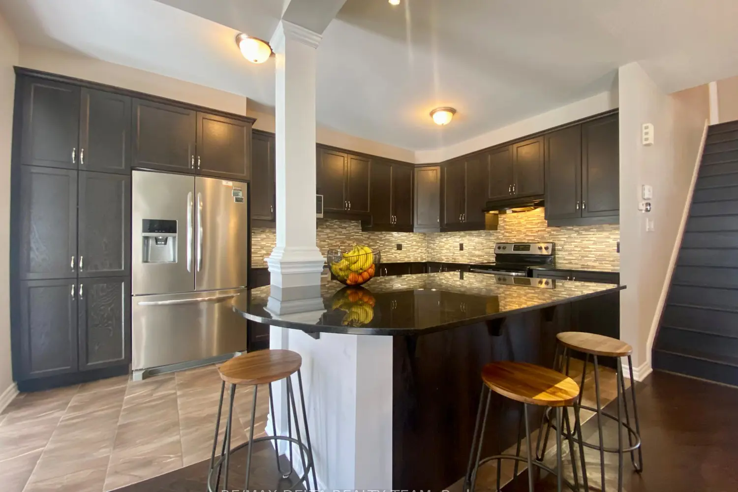 66 Escallonia Court photo 4