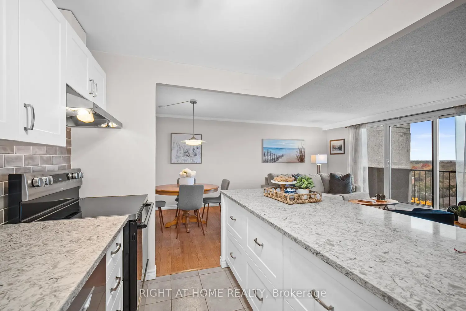 Additional image 8 of 1025 Richmond Road 1006