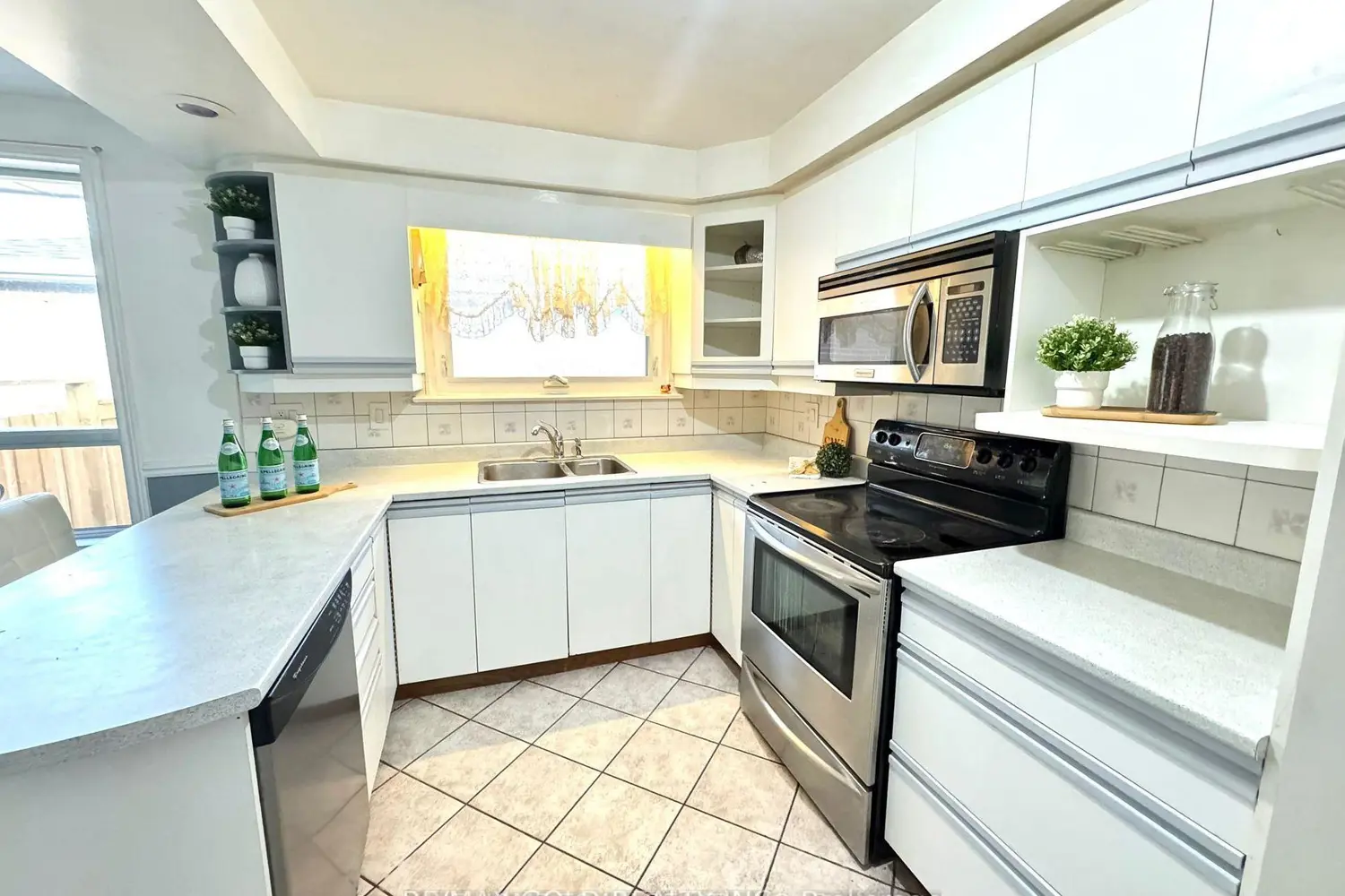 Additional image 7 of 7 Addington Crescent