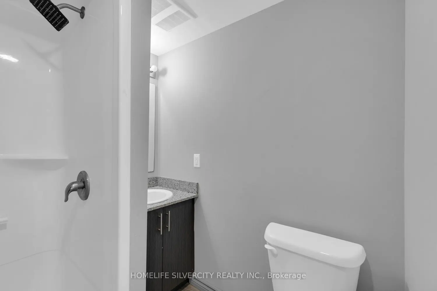 Additional image 8 of 275 Larch Street A405