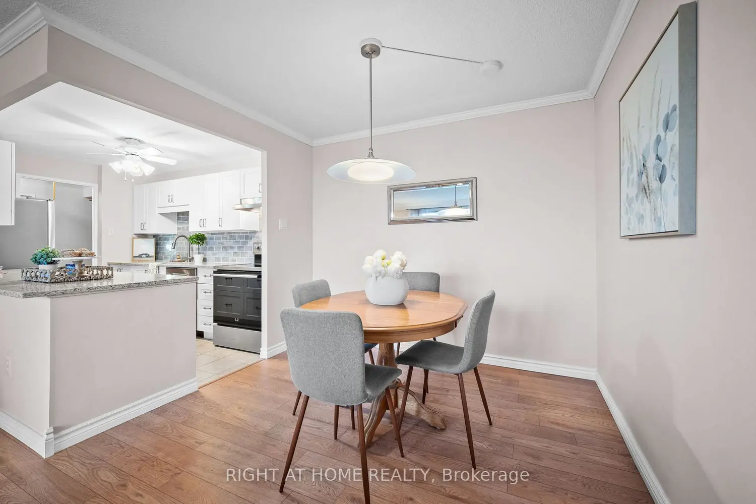 Additional image 11 of 1025 Richmond Road 1006