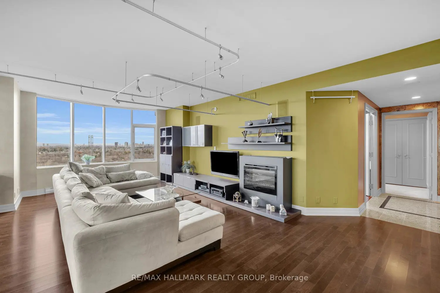 3580 Rivergate Way 1406 photo 5