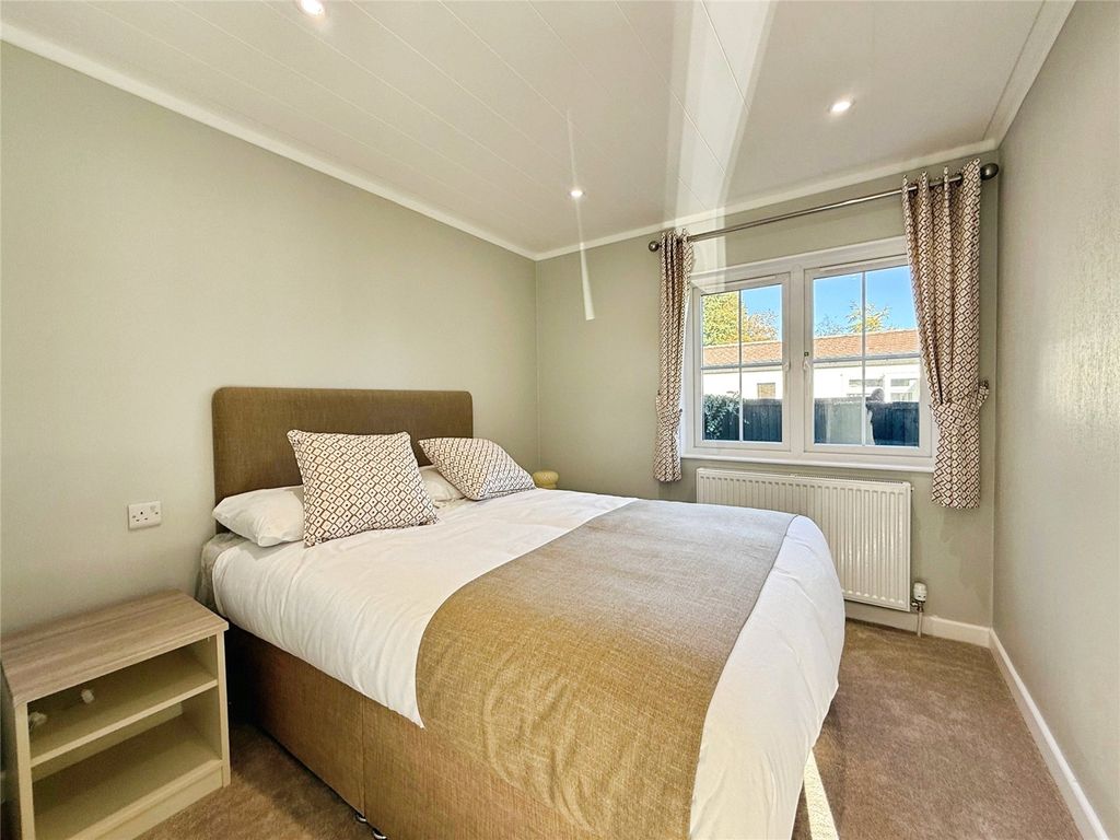 Additional image 10 of 2 bed detached house for saleBrownfield Gardens, Maidenhead, Berkshire SL6