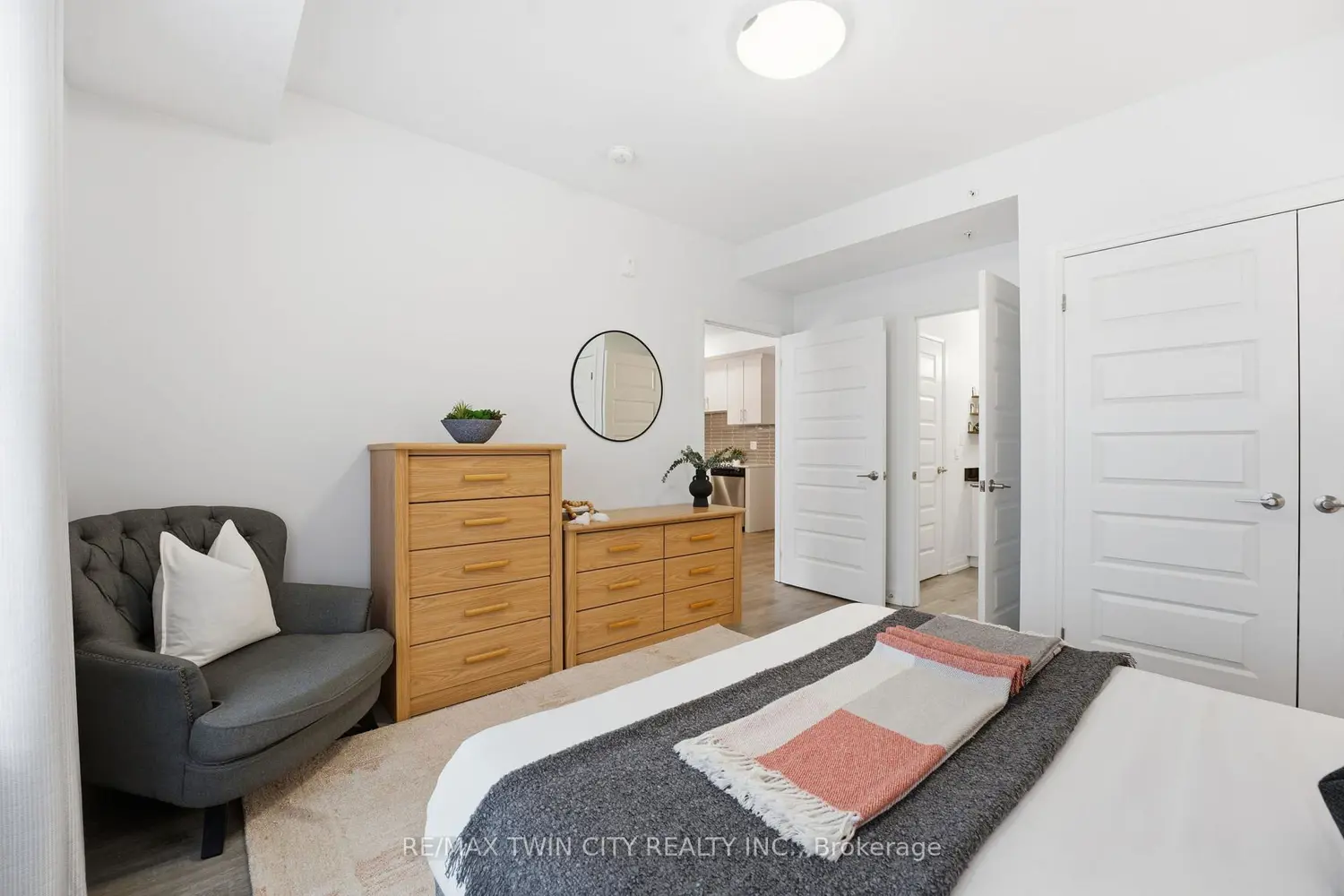 Additional image 9 of 88 Gibson Street 307