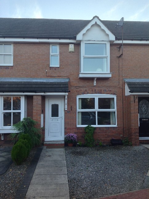 2 Bed Terraced House, Silkstone Way, LS15, N1 7GU