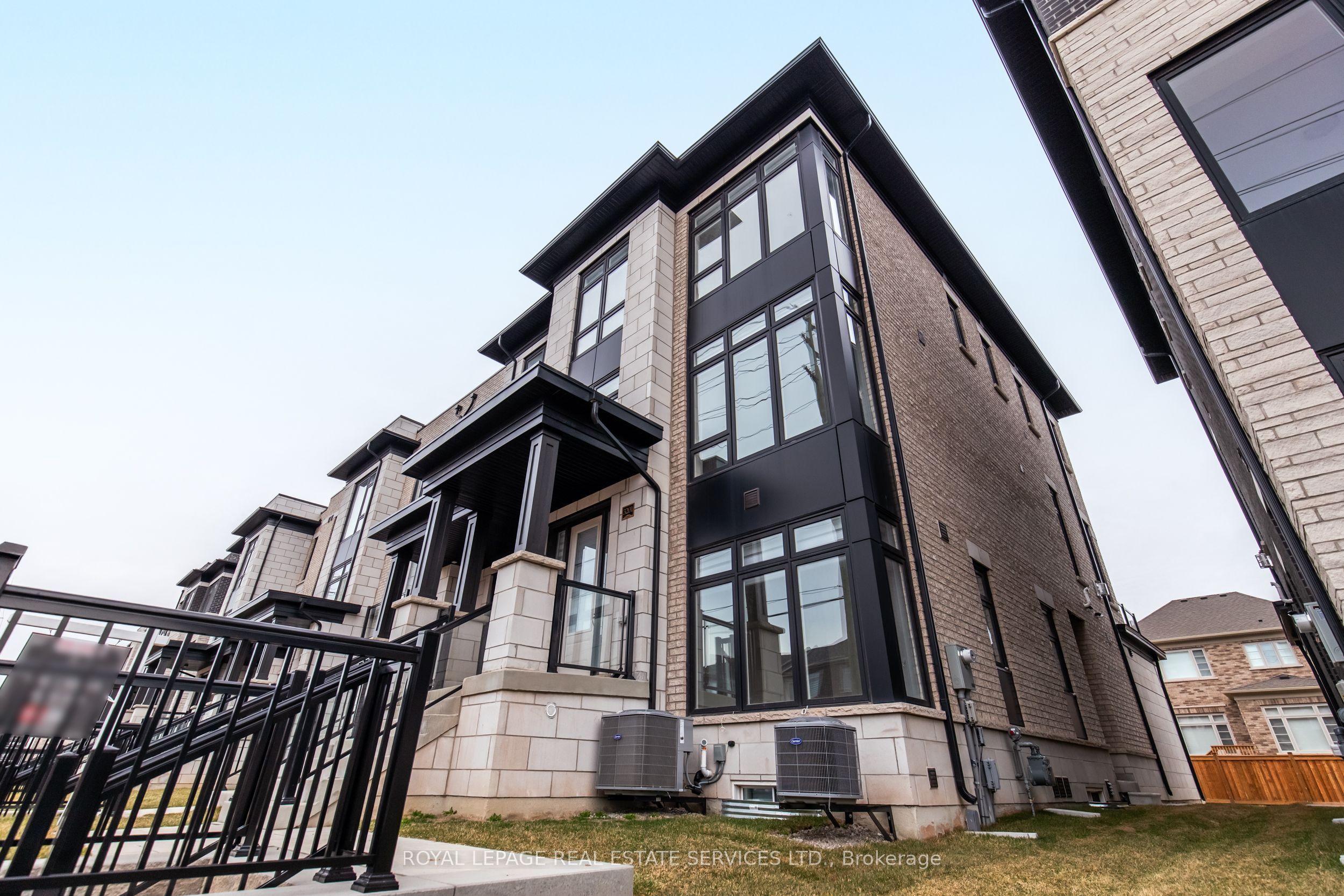Additional image 2 of 1-3201 Sixth Line, Oakville, ON, L6H 0V8