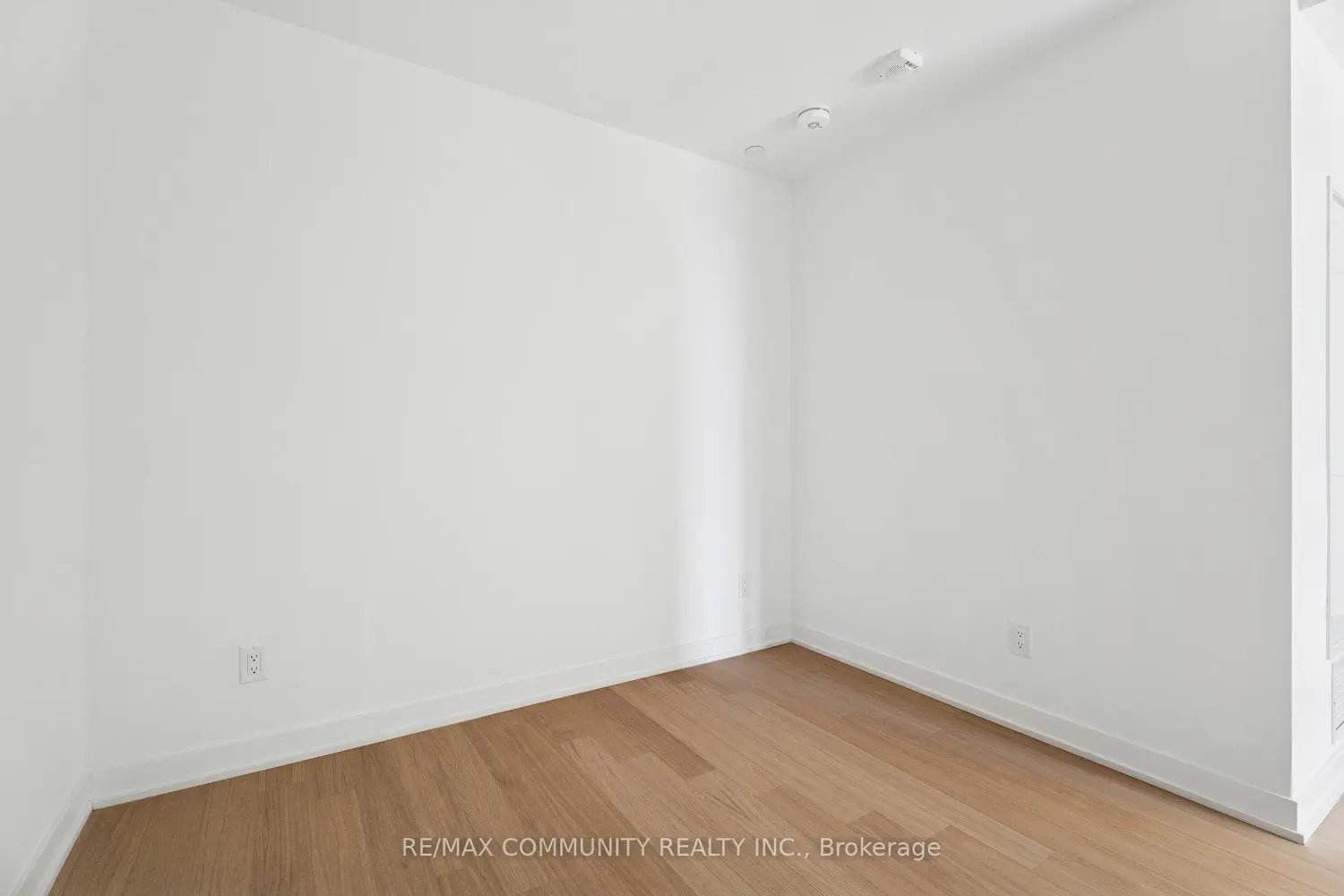 Additional image 15 of 31 Huron Street 415