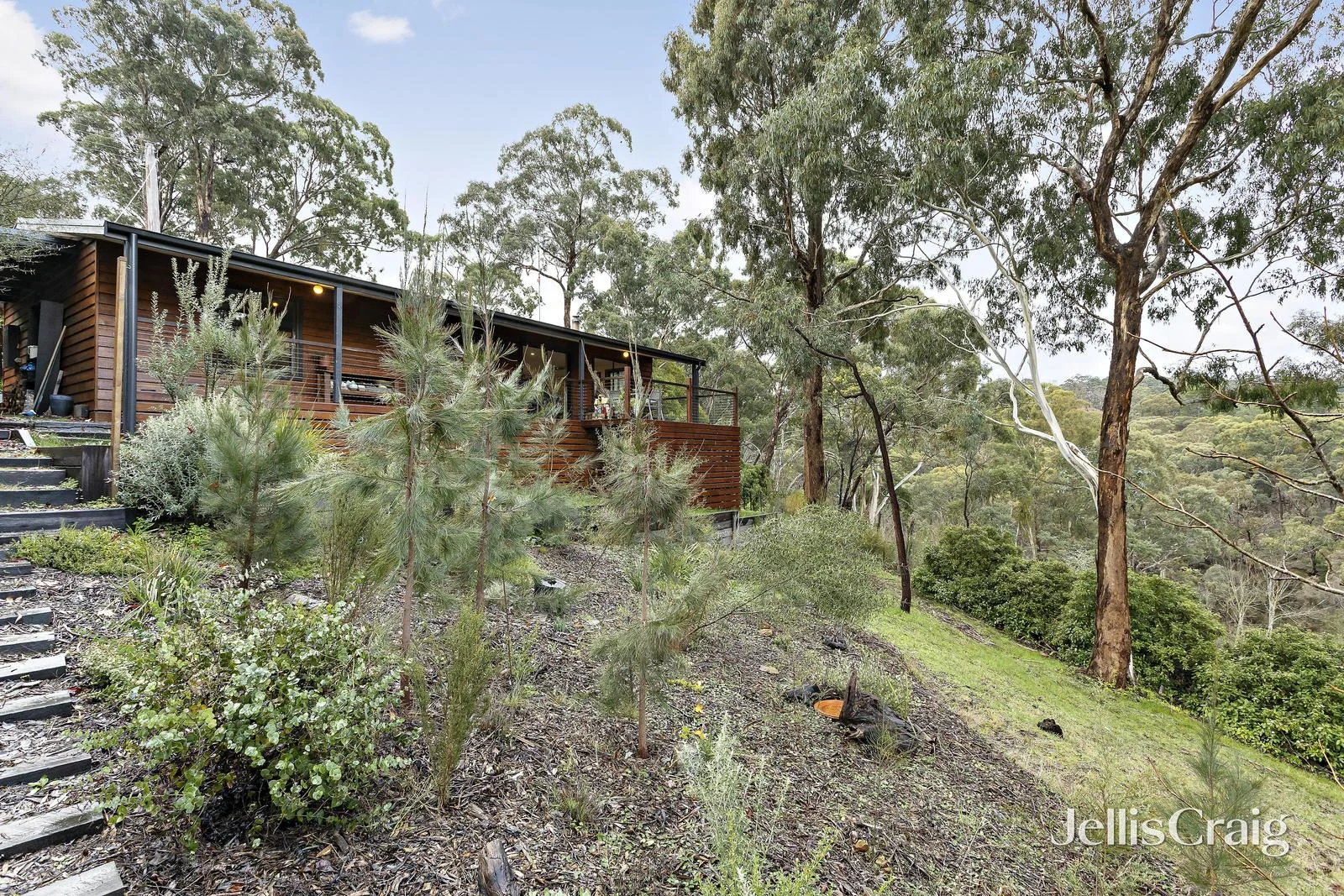 11 Heath Avenue, Hepburn VIC 3461