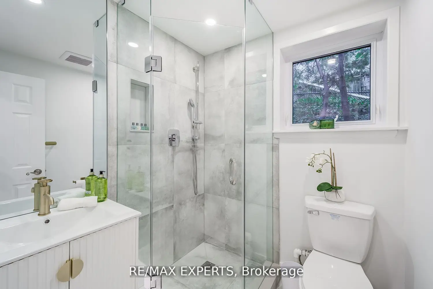 Additional image 11 of 1135 Greenoaks Drive