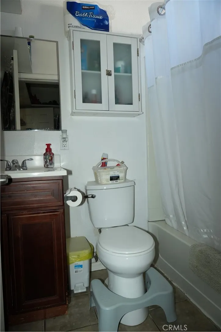 Additional image 72 of 611 W 91st St, Los Angeles, CA 90044