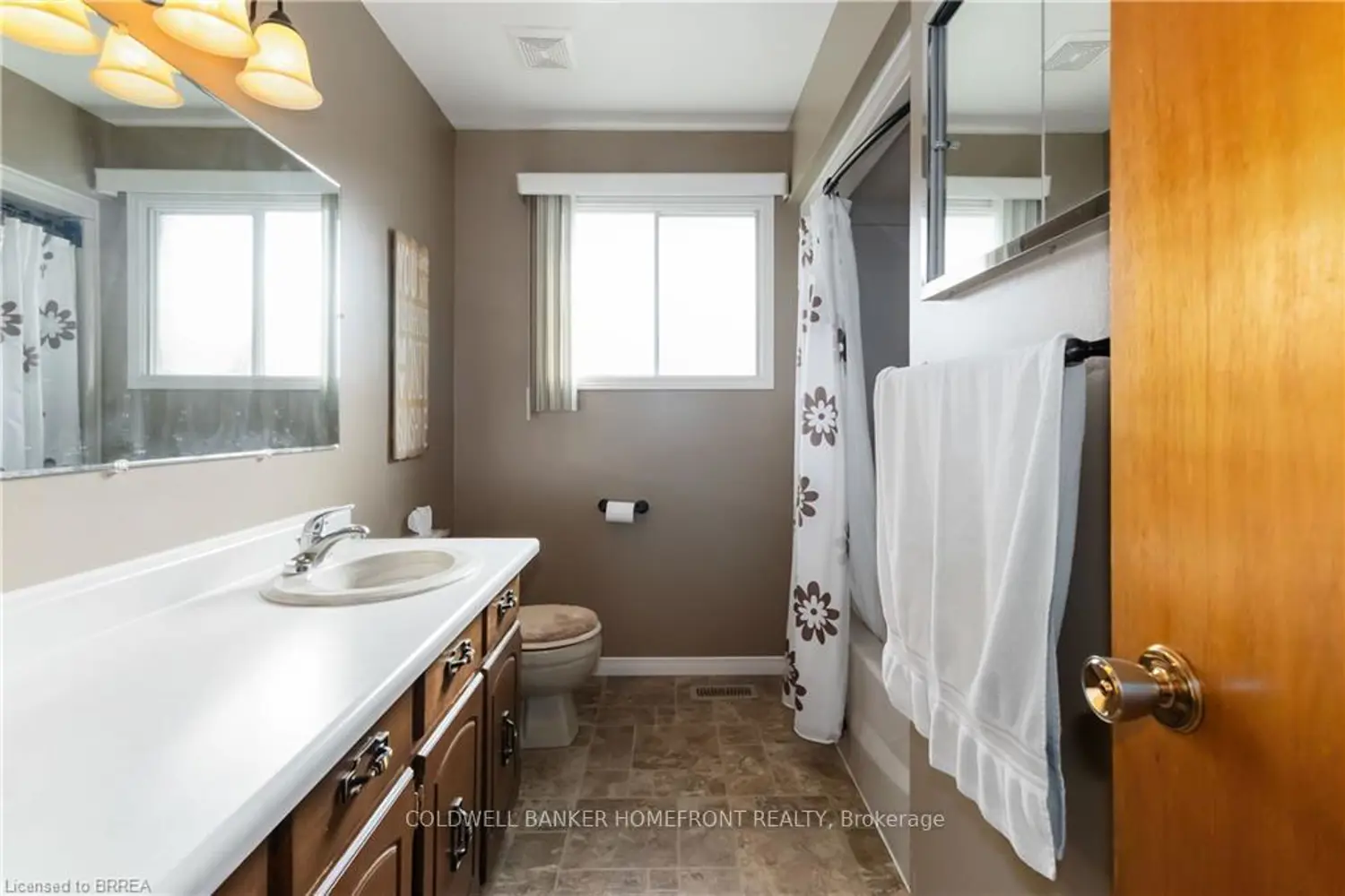 Additional image 11 of 725 Hwy 54