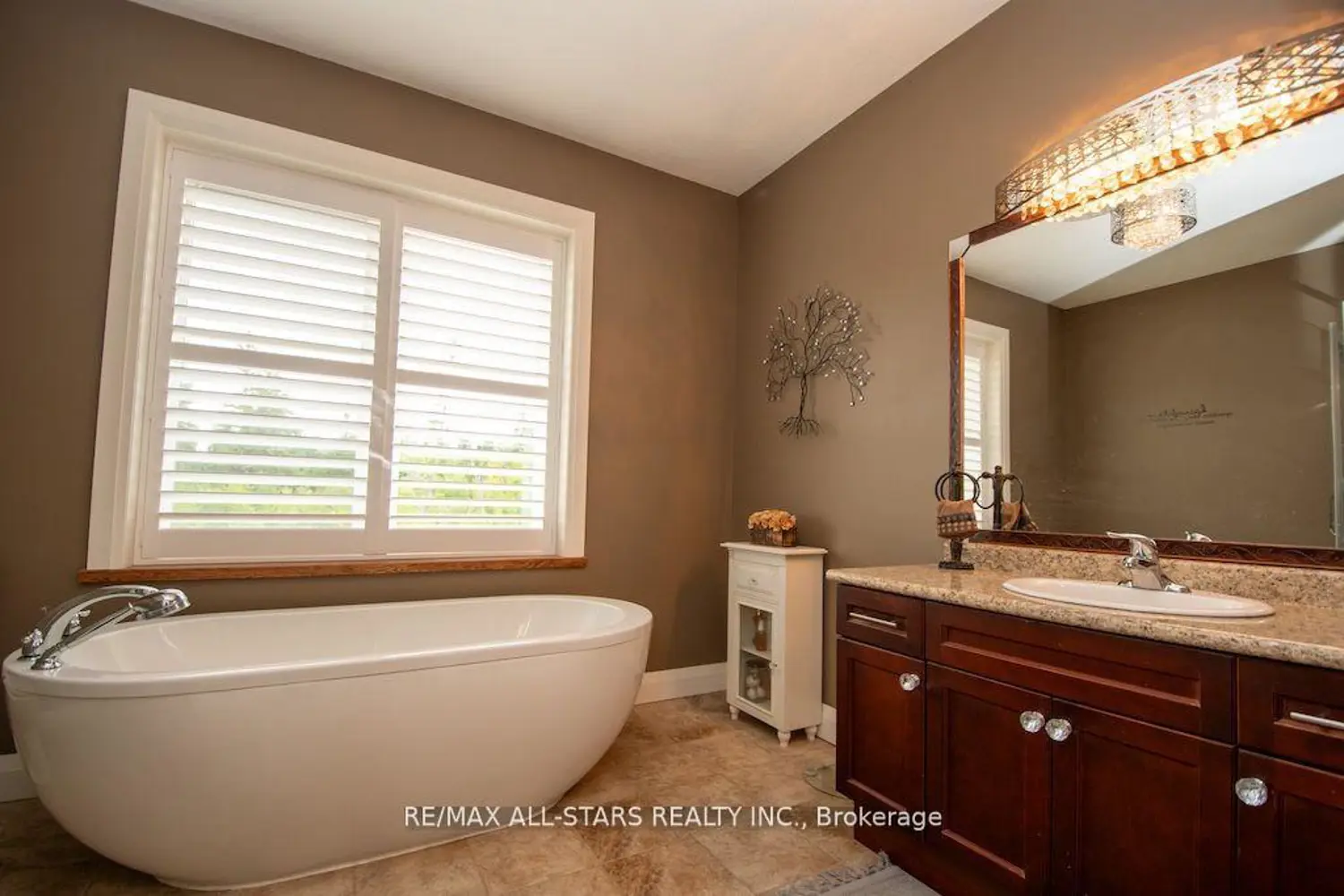 Additional image 7 of 15 Rustlewood Avenue