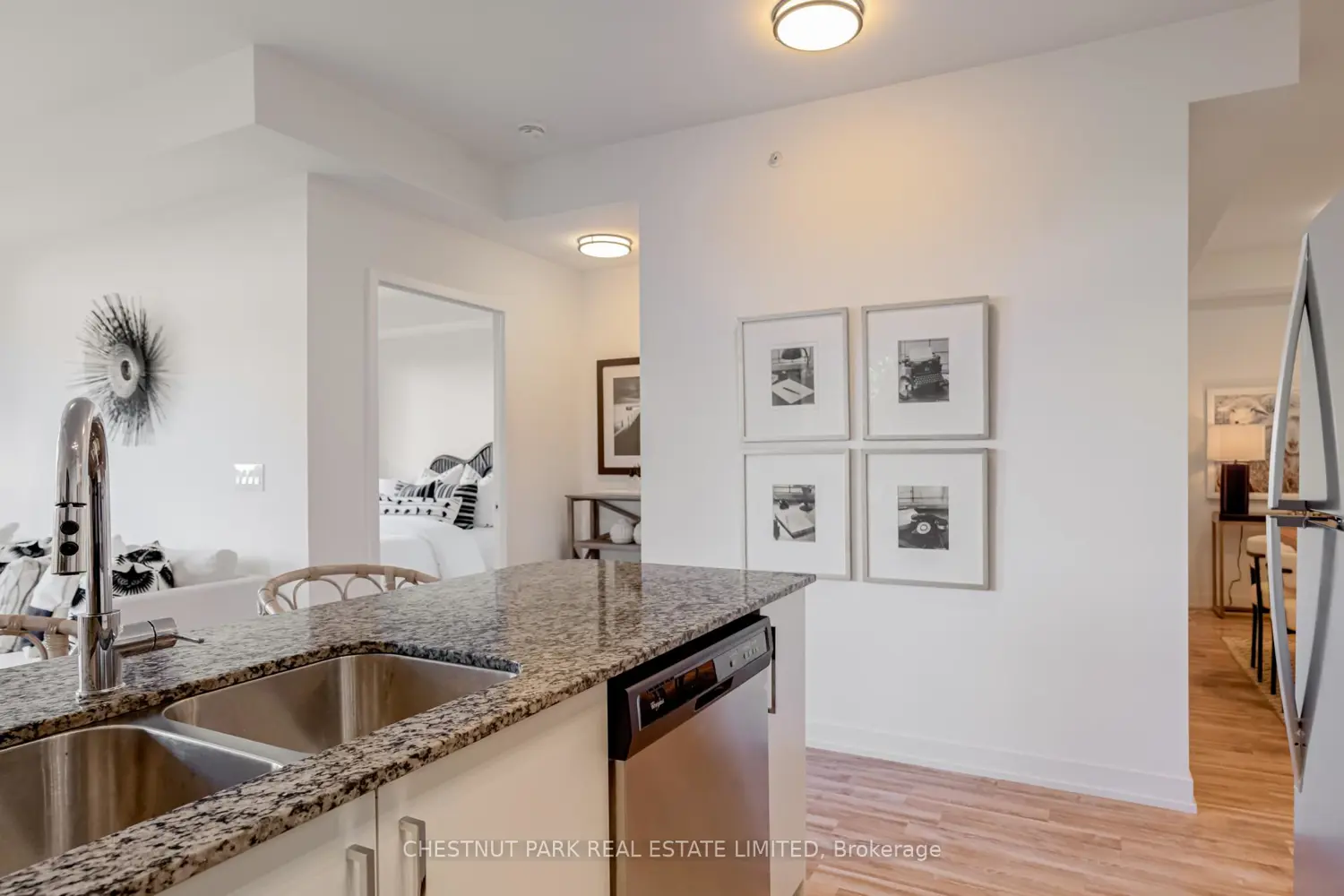 Additional image 7 of 840 Queen's Plate Drive 205