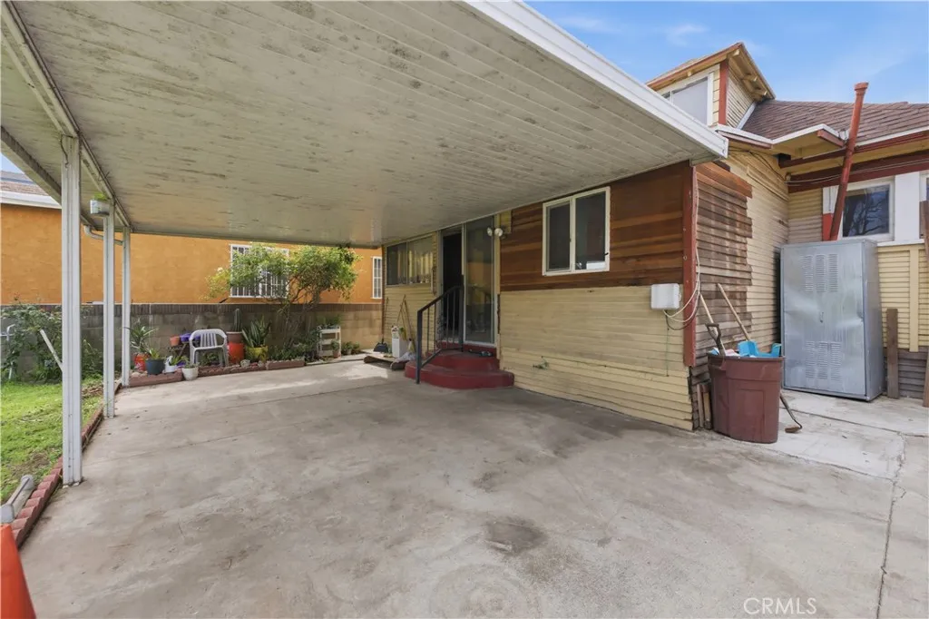 1720 Orchard Ave, Los Angeles, CA 90006