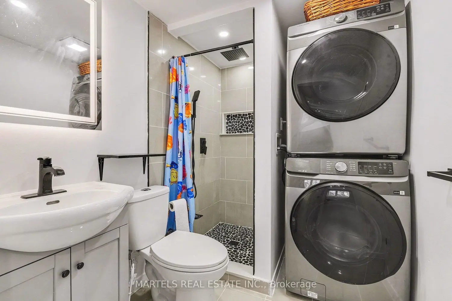 Additional image 17 of 844 Principale Street