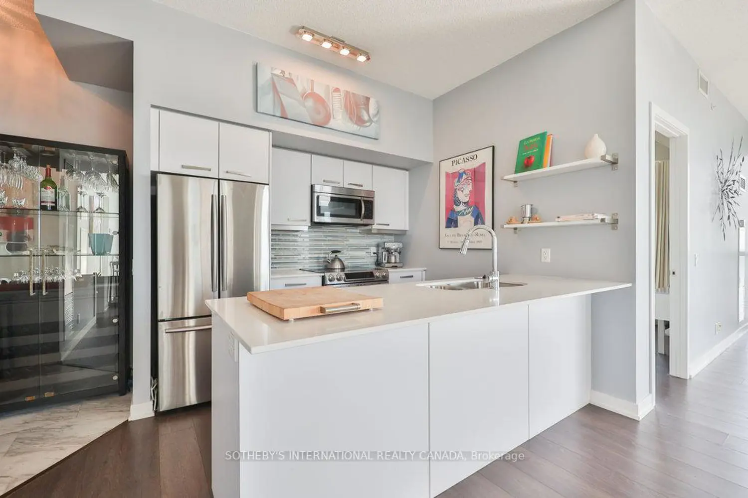 Additional image 4 of 2212 Lake Shore Boulevard 1803