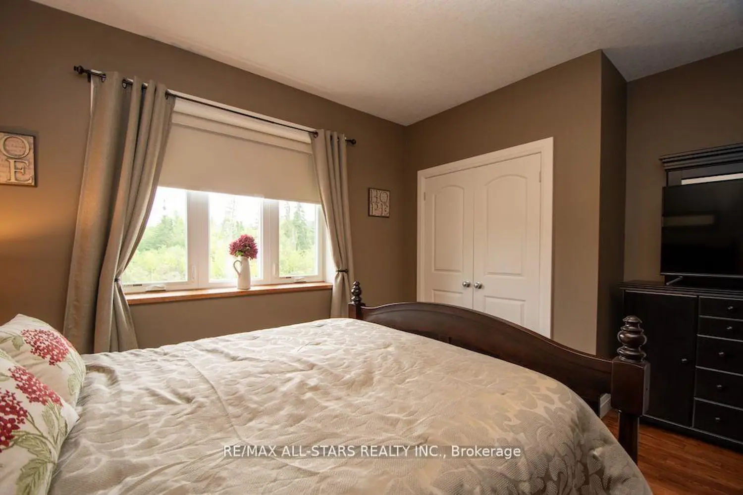 Additional image 10 of 15 Rustlewood Avenue