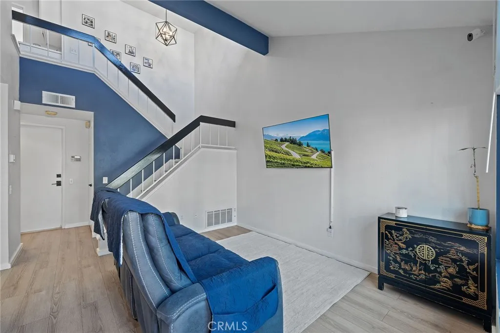 Additional image 4 of 1363 N Schooner Ln, Anaheim, CA 92801