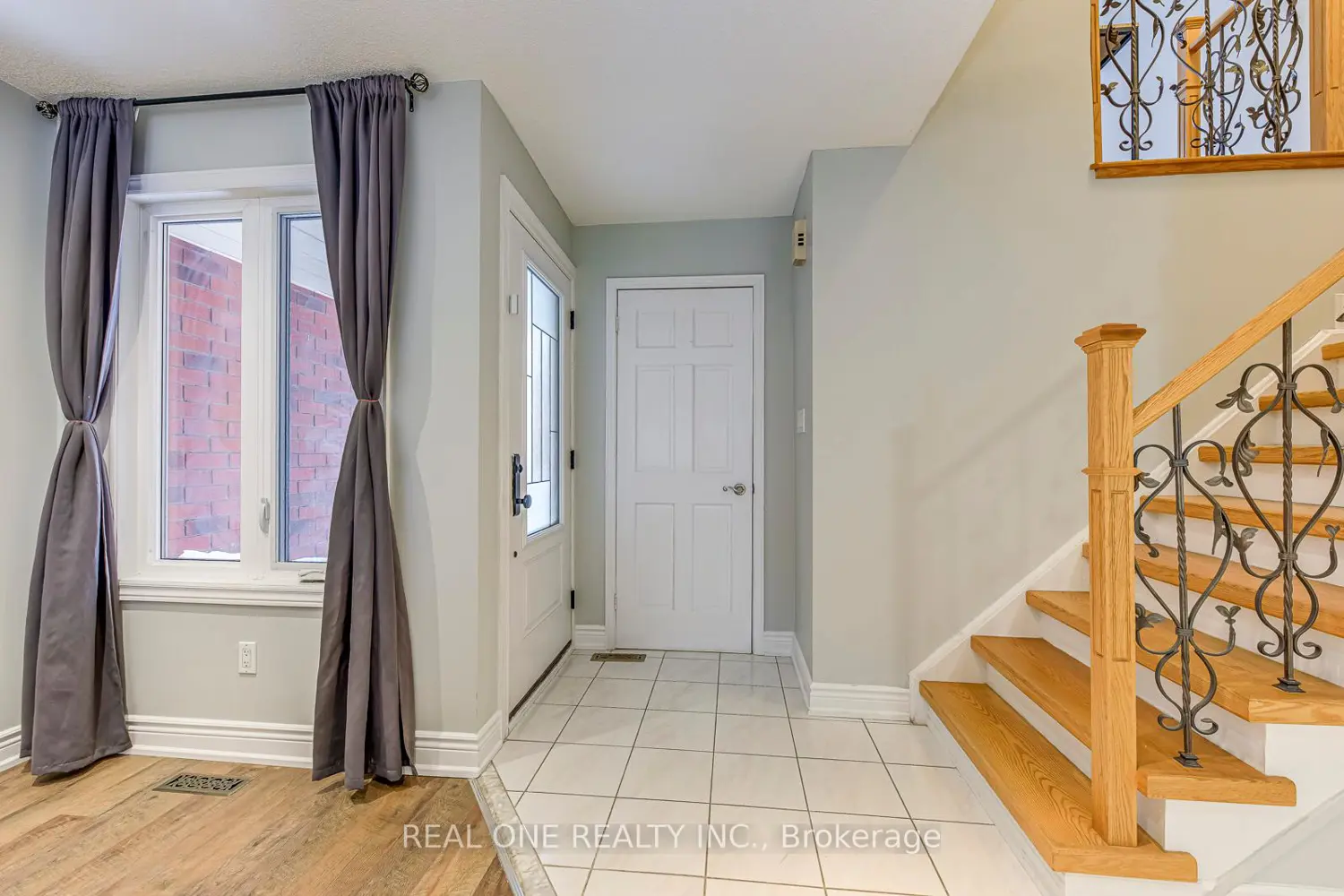 Additional image 3 of 2006 Glenada Crescent 2