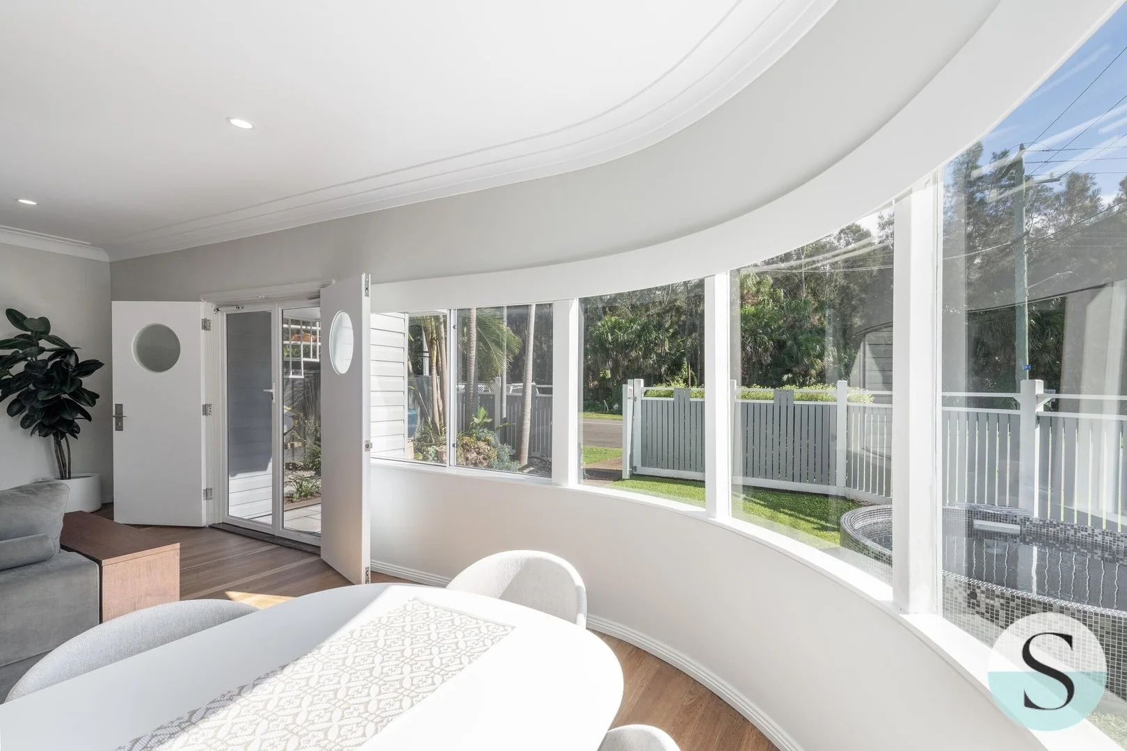 84 Soldiers Road, Pelican NSW 2281