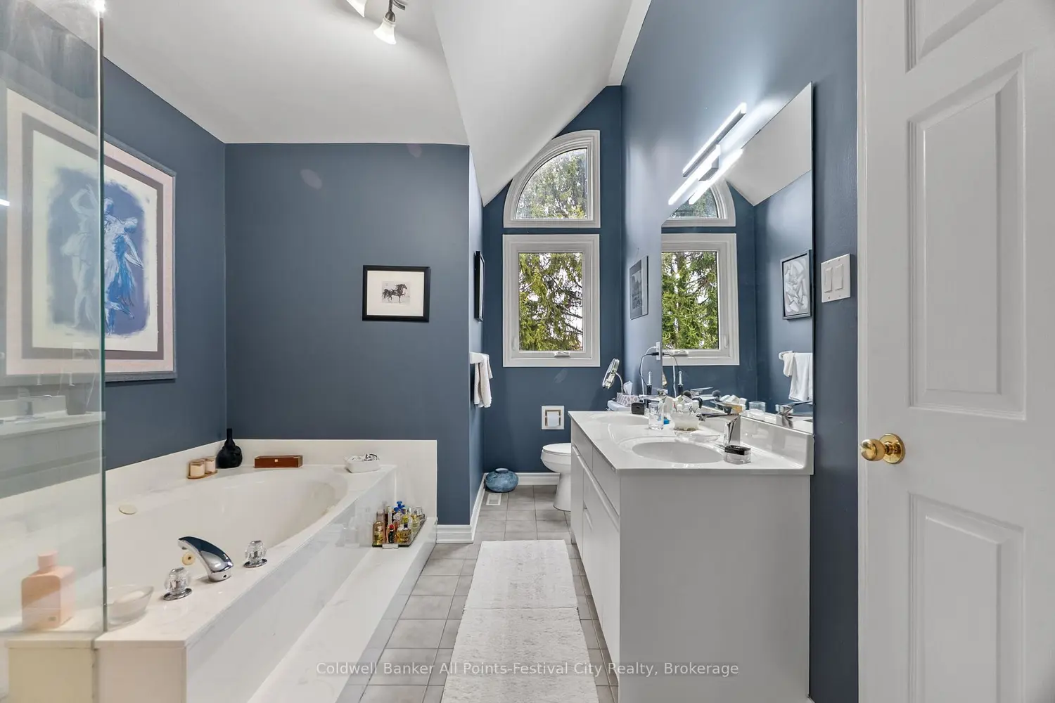 Additional image 14 of 76582 Jowett's Grove Road 28