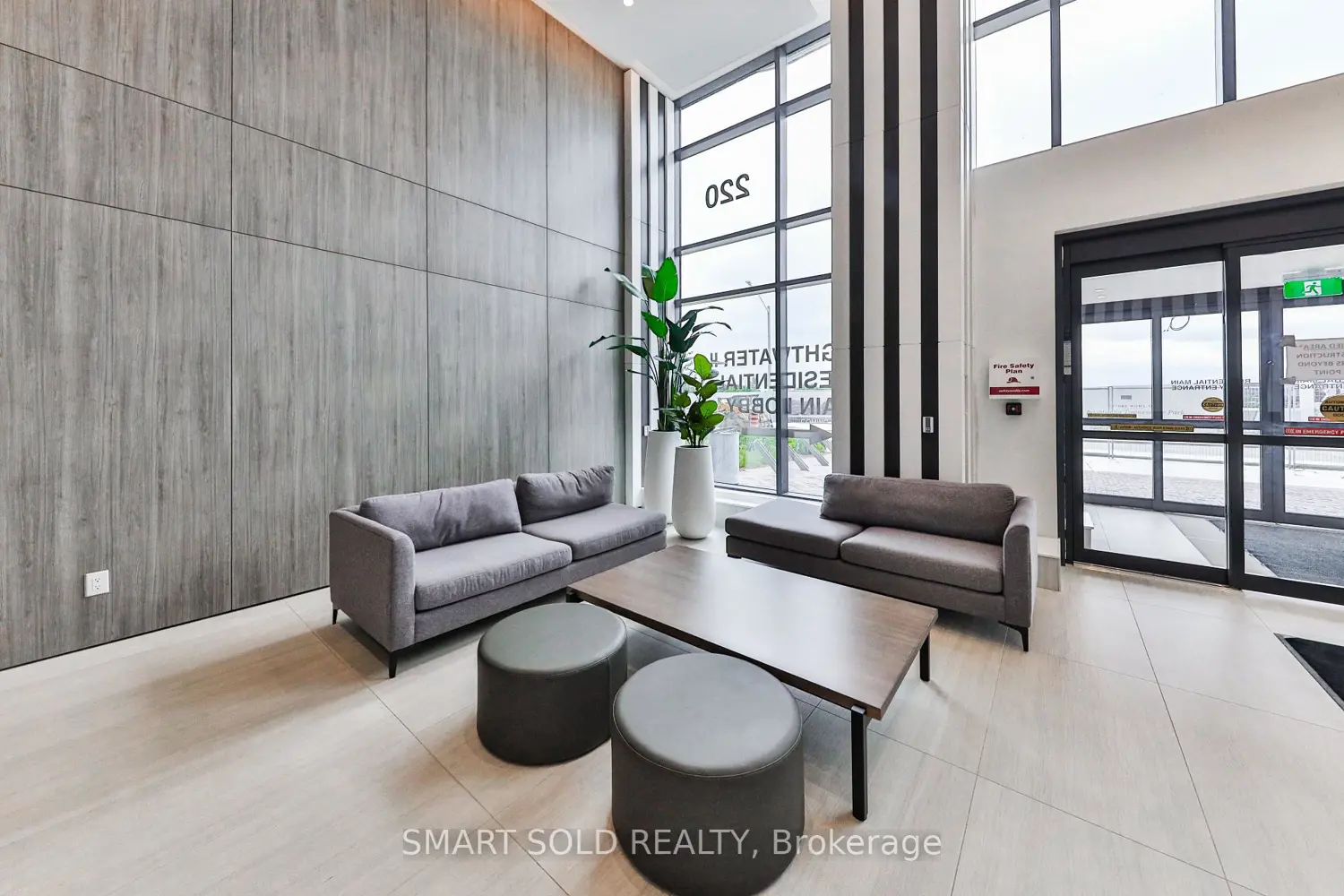 Additional image 17 of 220 Missinnihe Way 114