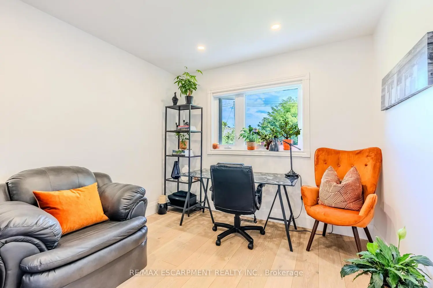 Additional image 4 of 23 West Hampton Road