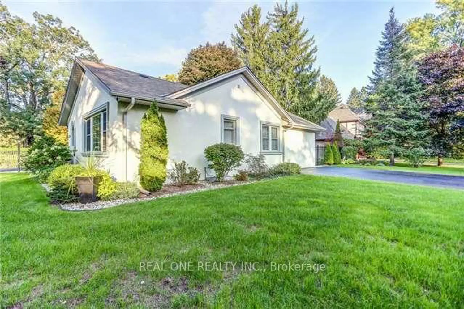 Additional image 2 of 1268 Lorne Park Road