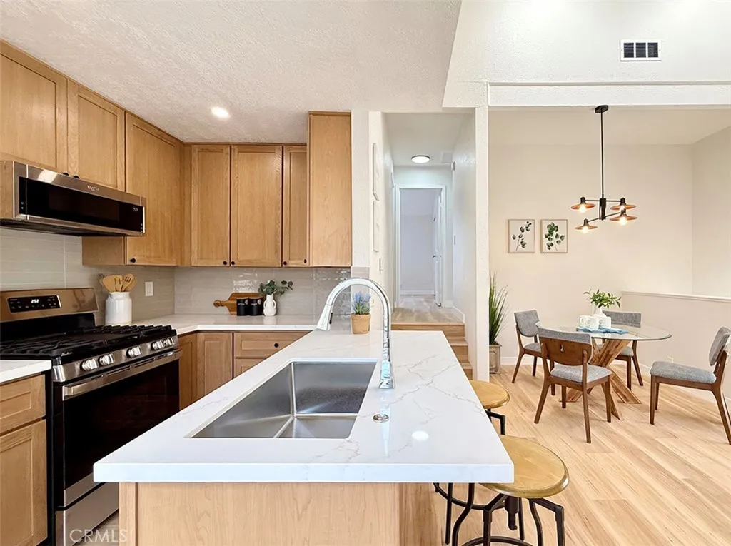 Additional image 13 of 2720 W Segerstrom Ave Unit D, Santa Ana, CA 92704