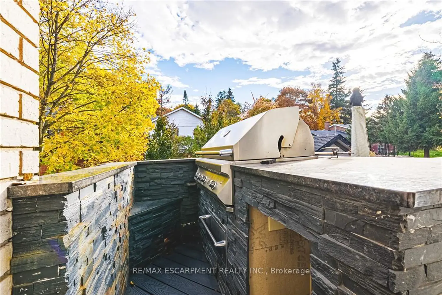 Additional image 20 of 712 Highvalley Road