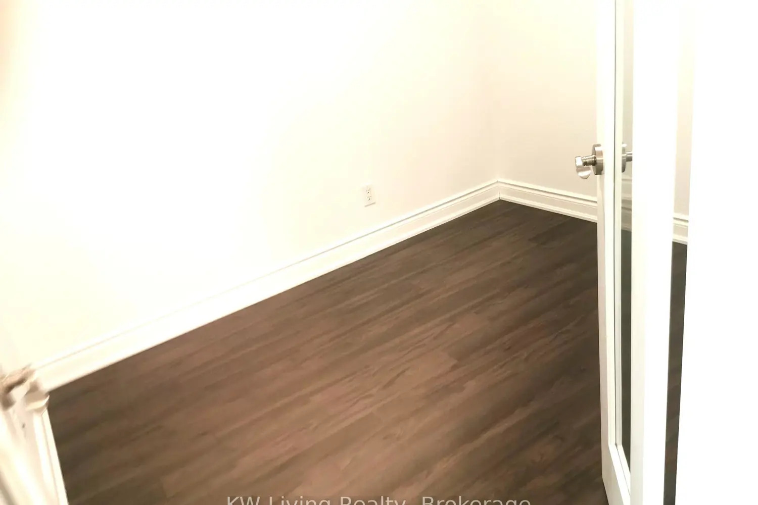 Additional image 13 of 15 Greenview Avenue 1502