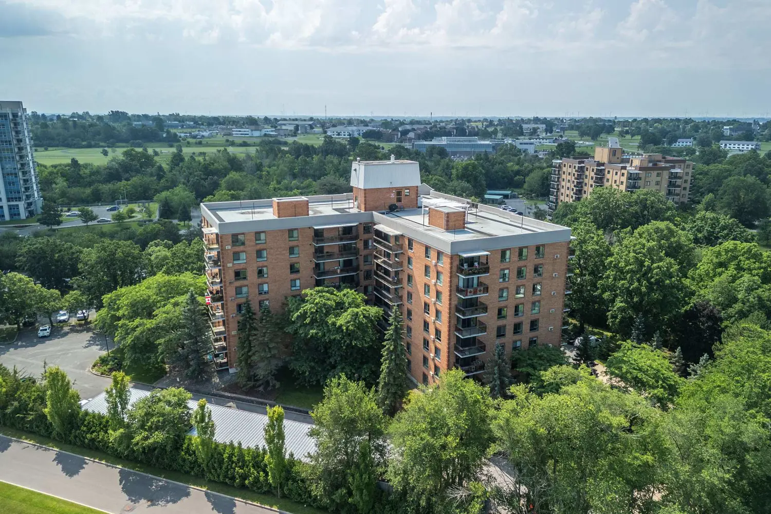 Additional image 19 of 115 Barrett Court 503