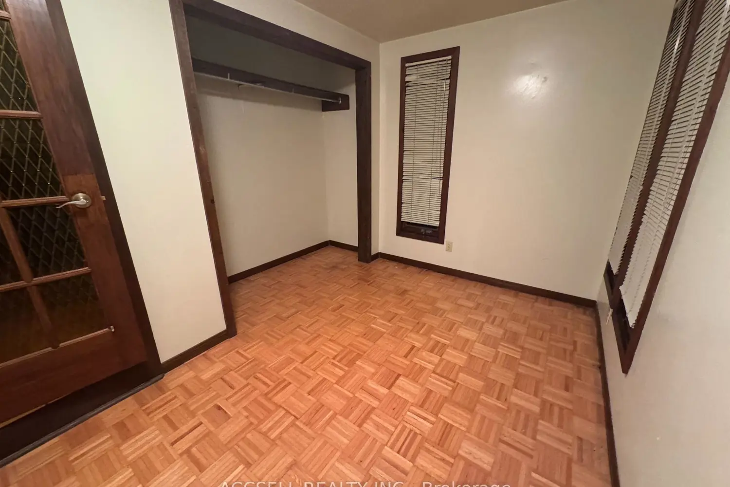 Additional image 7 of 31 Barrie Avenue