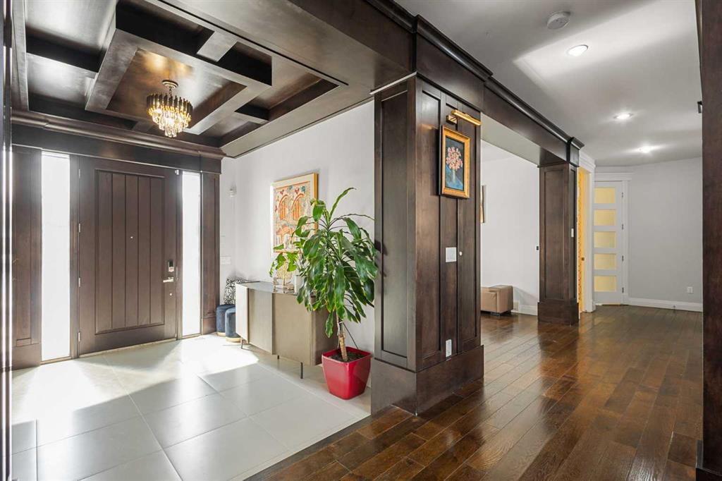 Additional image 3 of 73 Wexford Crescent SW, Calgary, AB, T3H 0H1
