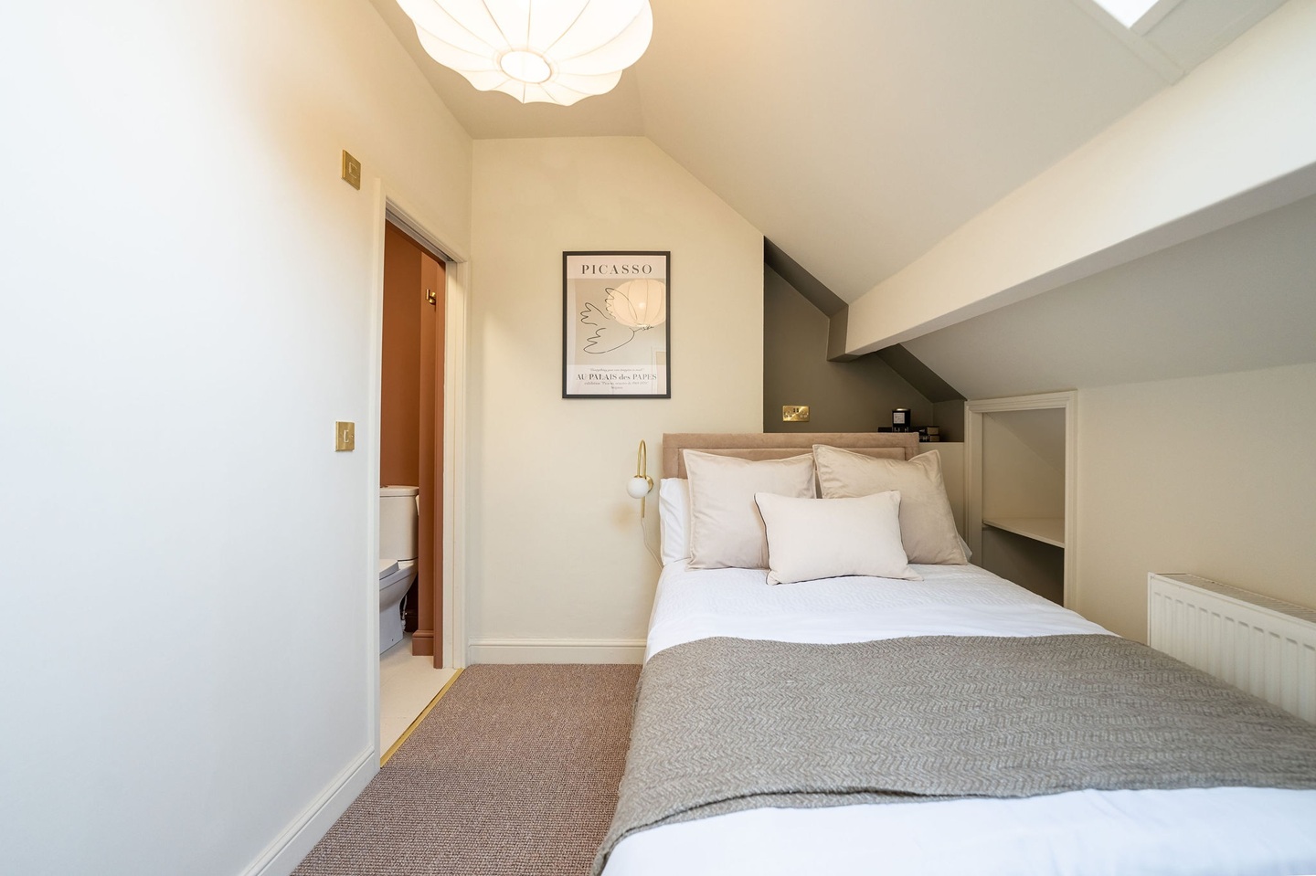 Additional image 10 of Room in a Shared House, Hough Lane, LS13, N1 7GU