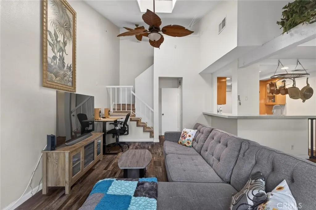 Additional image 60 of 722 W 223rd St Unit 2, Torrance, CA 90502