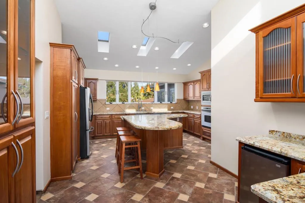 Additional image 71 of 1180 Barcelona Drive, San Diego, CA 92107