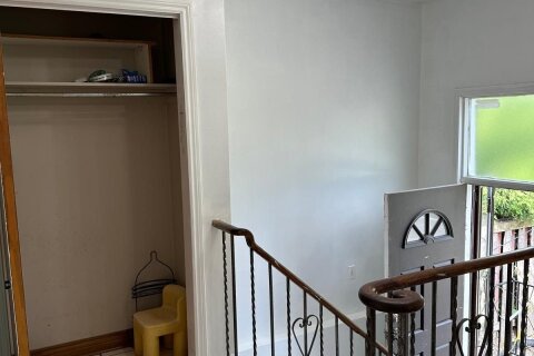 Additional image 8 of Main-134 Jade Crescent, Brampton, ON, L6S 3H8