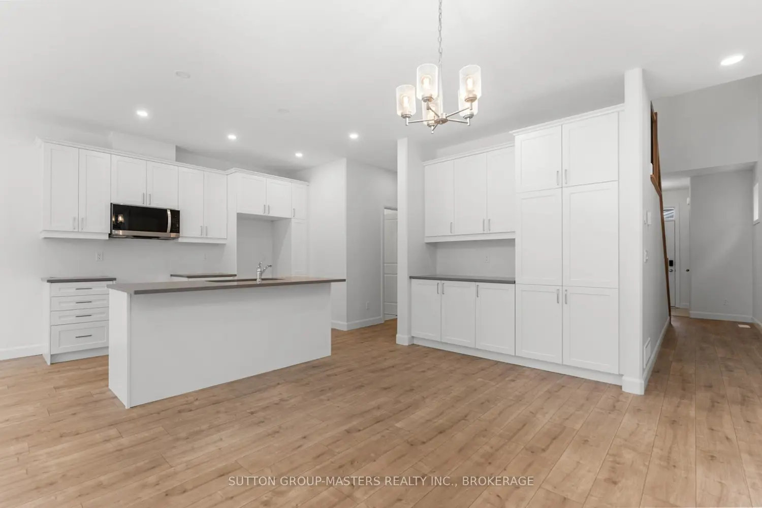 Additional image 3 of 230 Dr Richard James Crescent