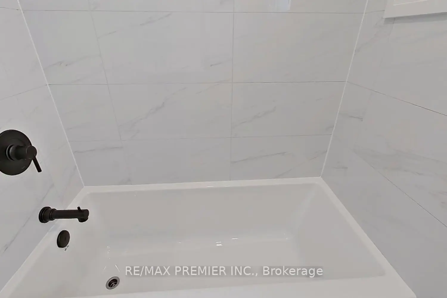 Additional image 15 of 2395 Benedet Drive