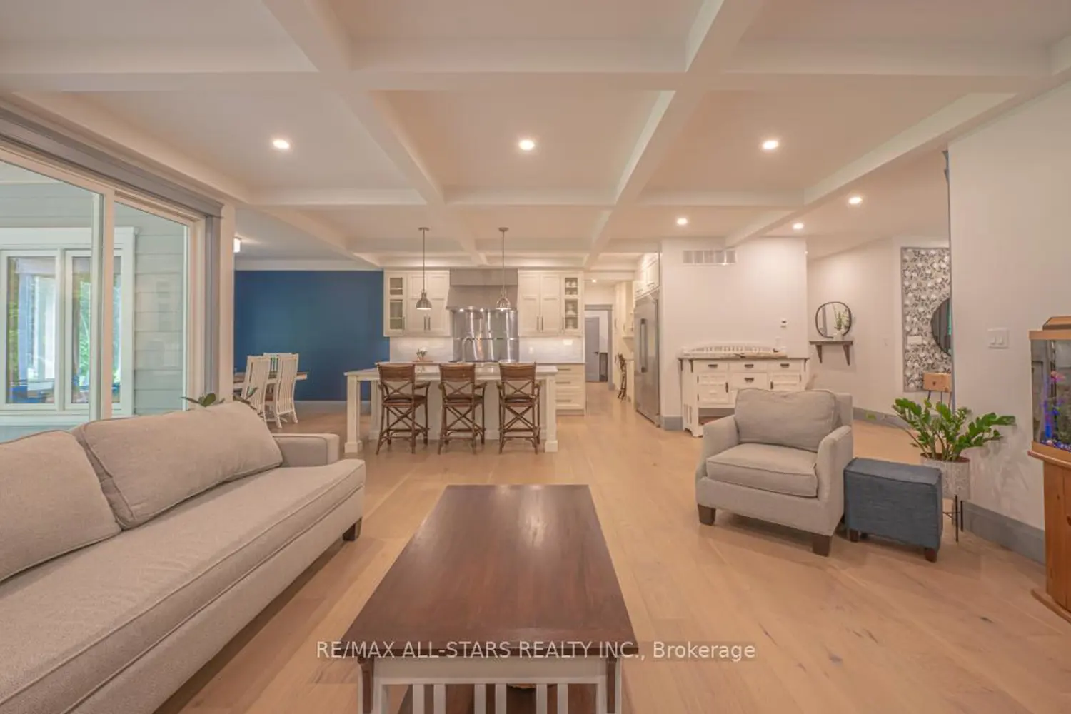 Additional image 10 of 228 Riverside Drive