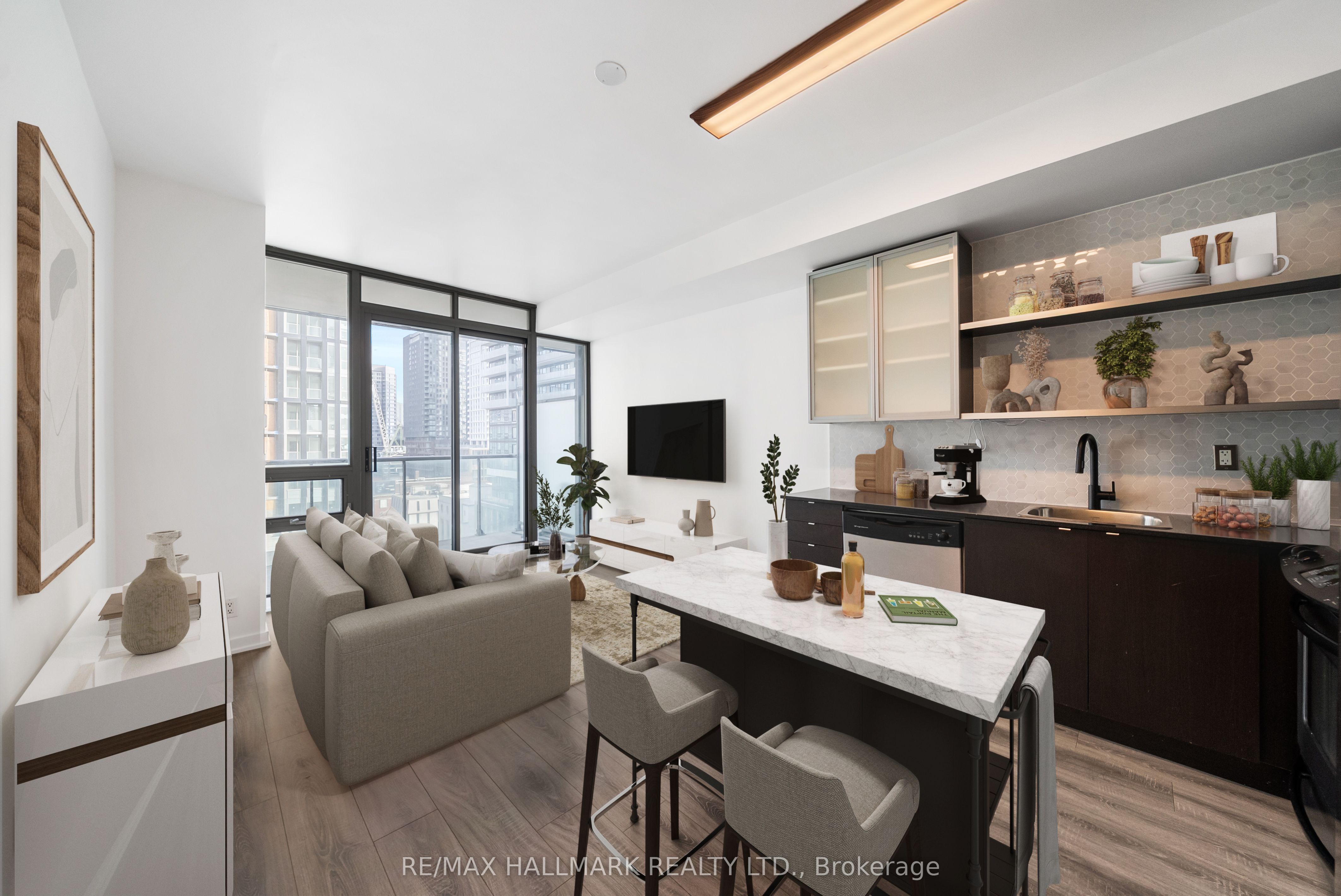 Additional image 2 of 1105-33 Lombard Street, Toronto, ON, M5C 3H8