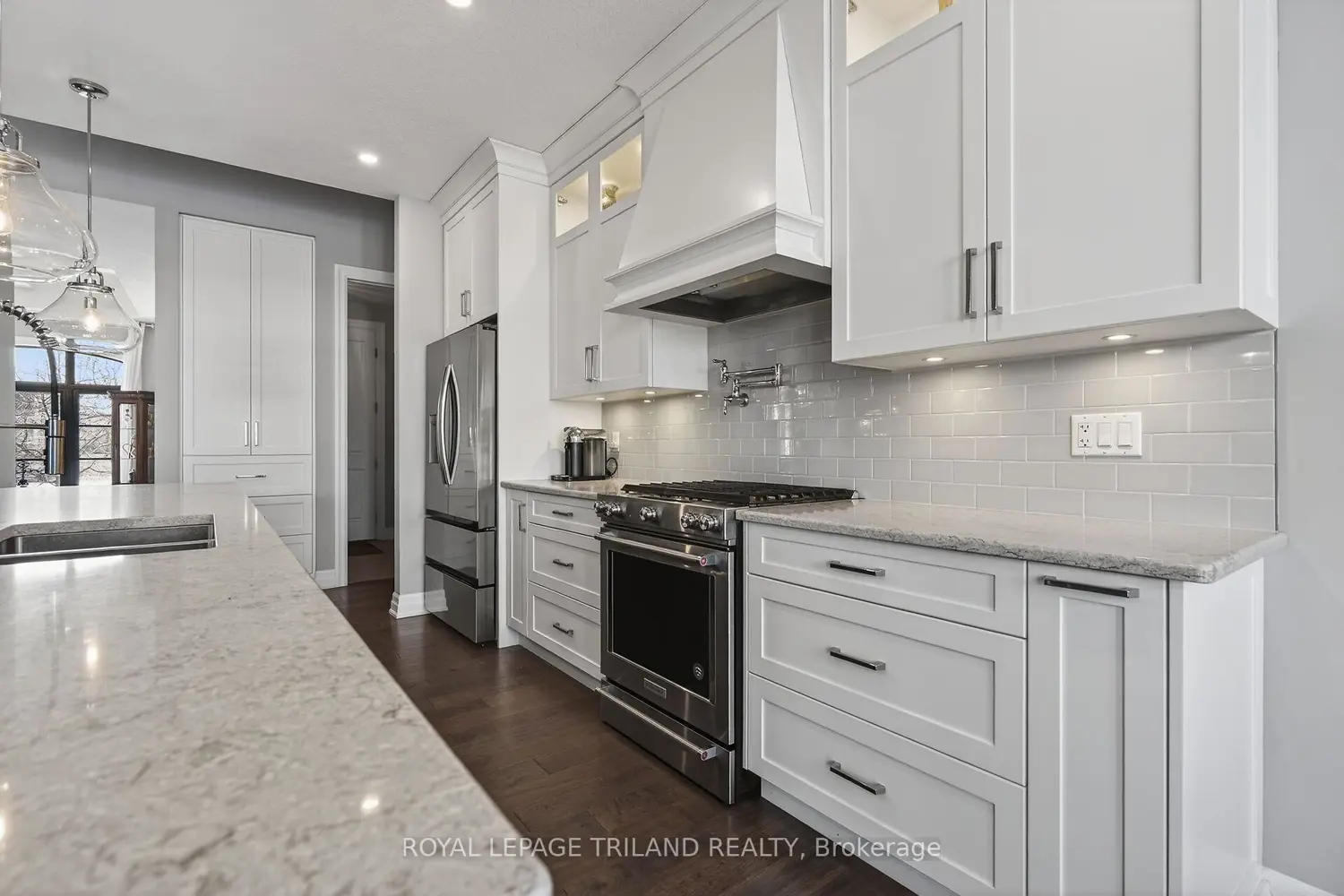 Additional image 4 of 9861 Glendon Drive 218